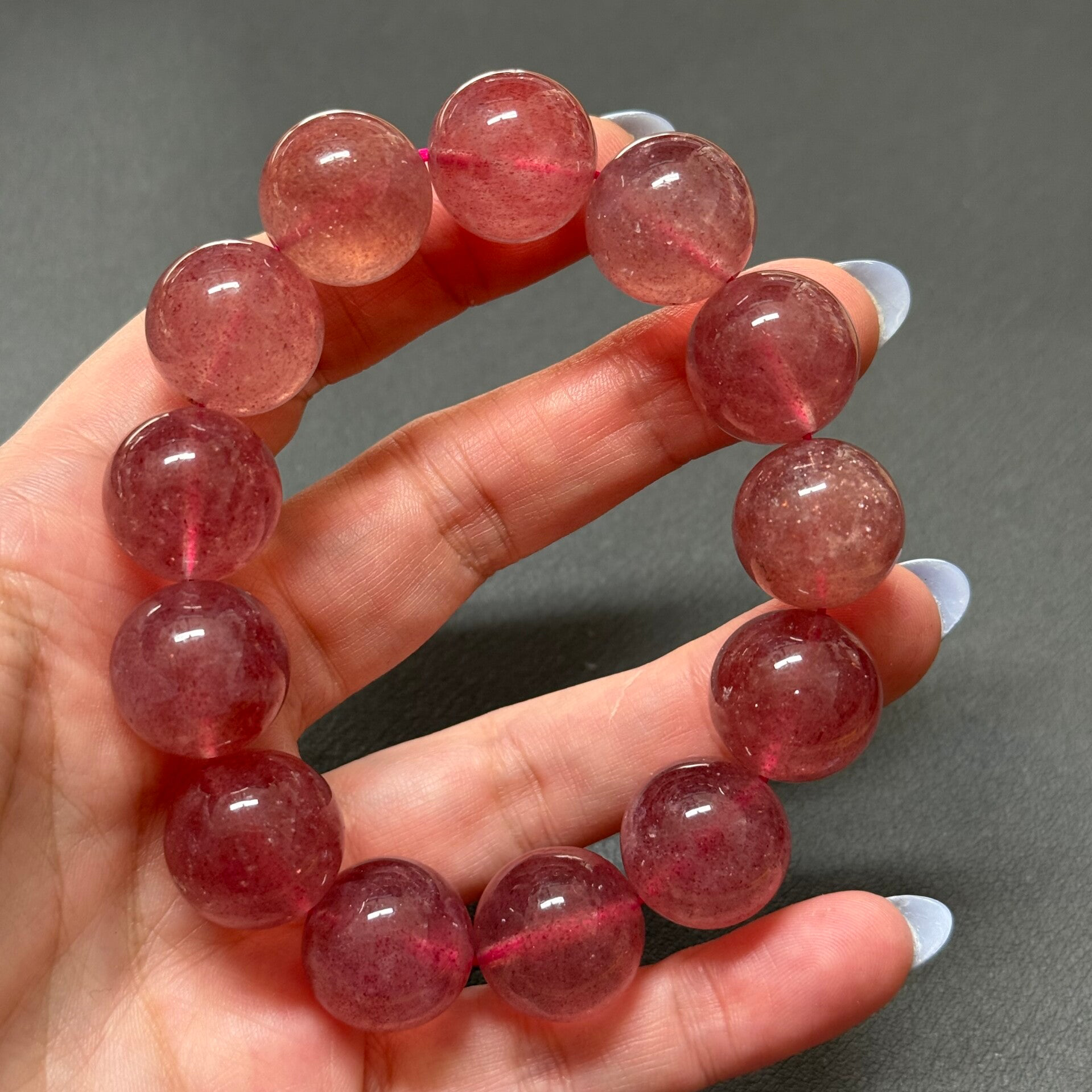 Aardbeienkwarts roze armband  maat 16+ mm