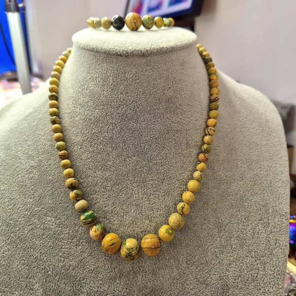 Set chrysopraas in gele jaspis