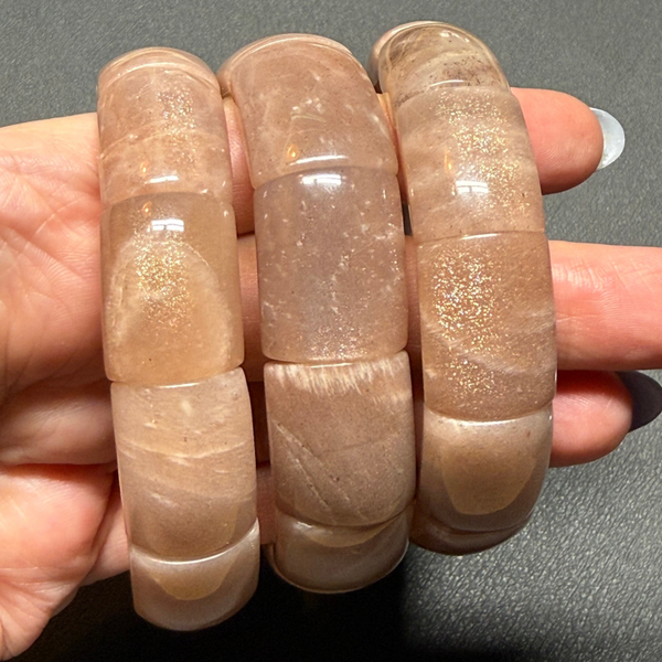 Zonnesteen in maansteen soft bangle