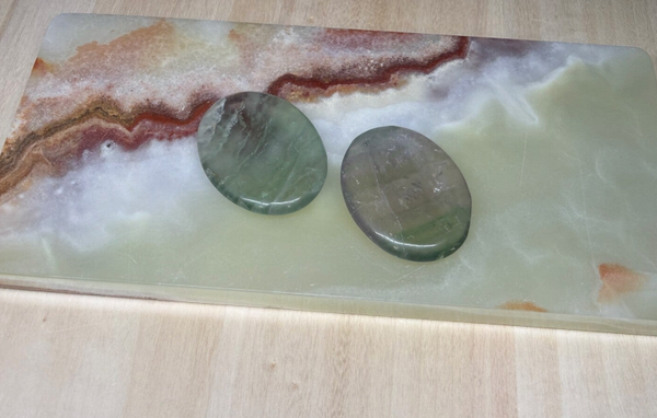 Duimsteen ovaal fluoriet