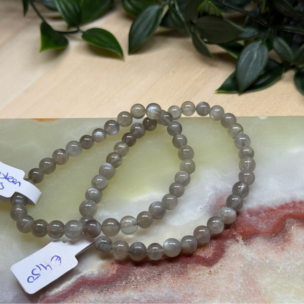 Maansteen grijs 6 mm armband