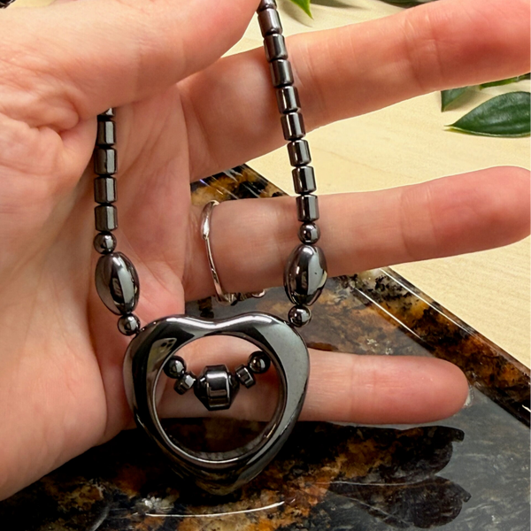 Hematiet hart choker / ketting