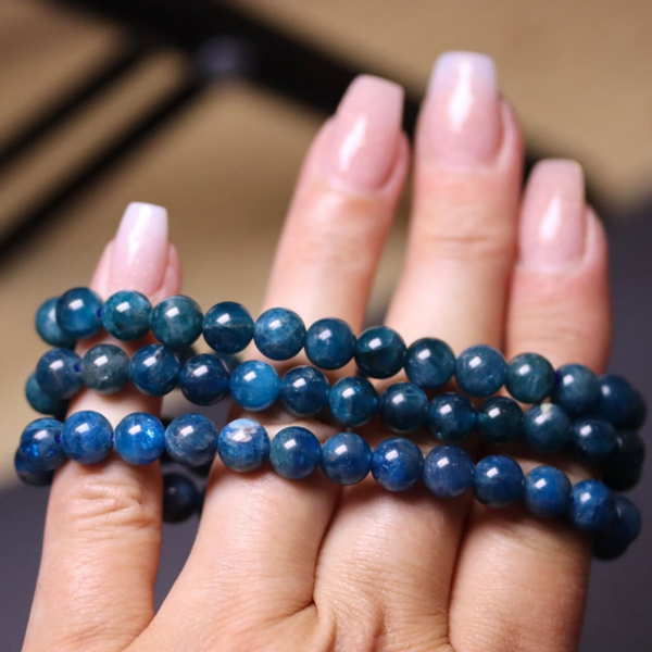 Blauwe apatiet armband 6 mm