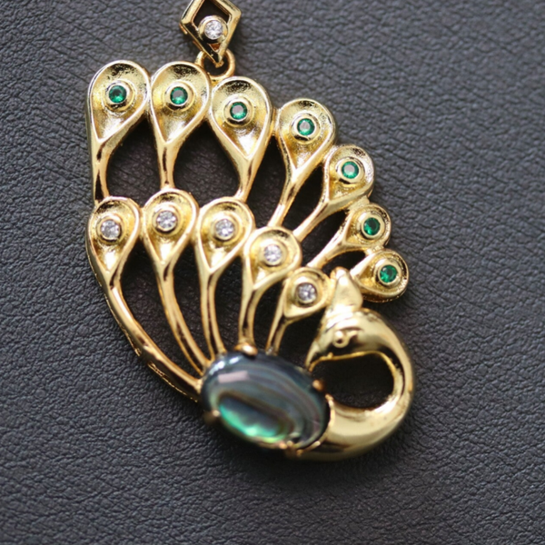 Abalone hanger pauw