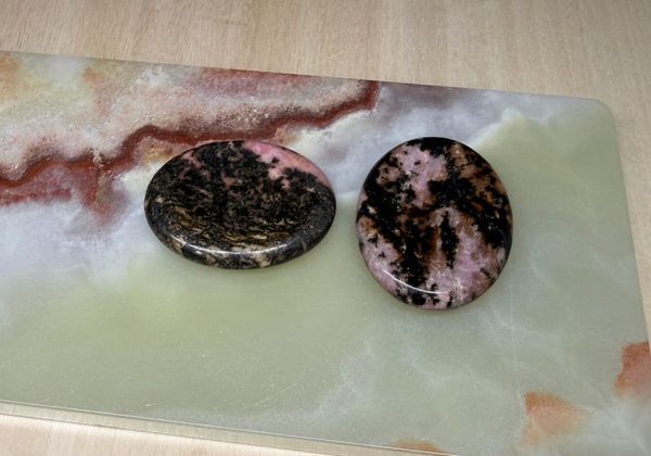 Duimsteen rhodoniet ovaal