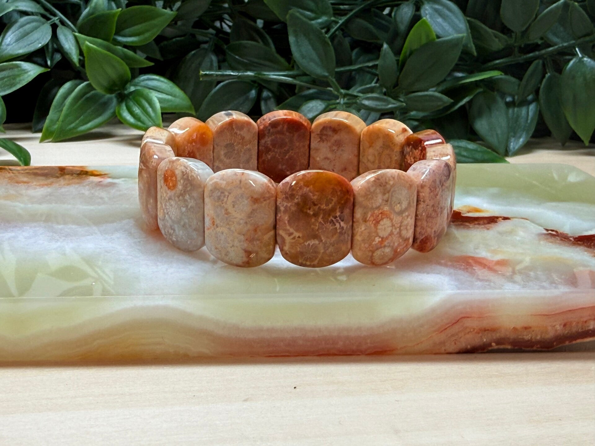 Fossiel koraal soft bangle / armband