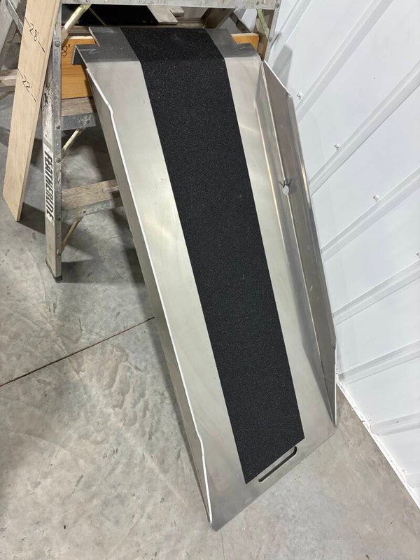 5’ aluminum ramp made in Canada