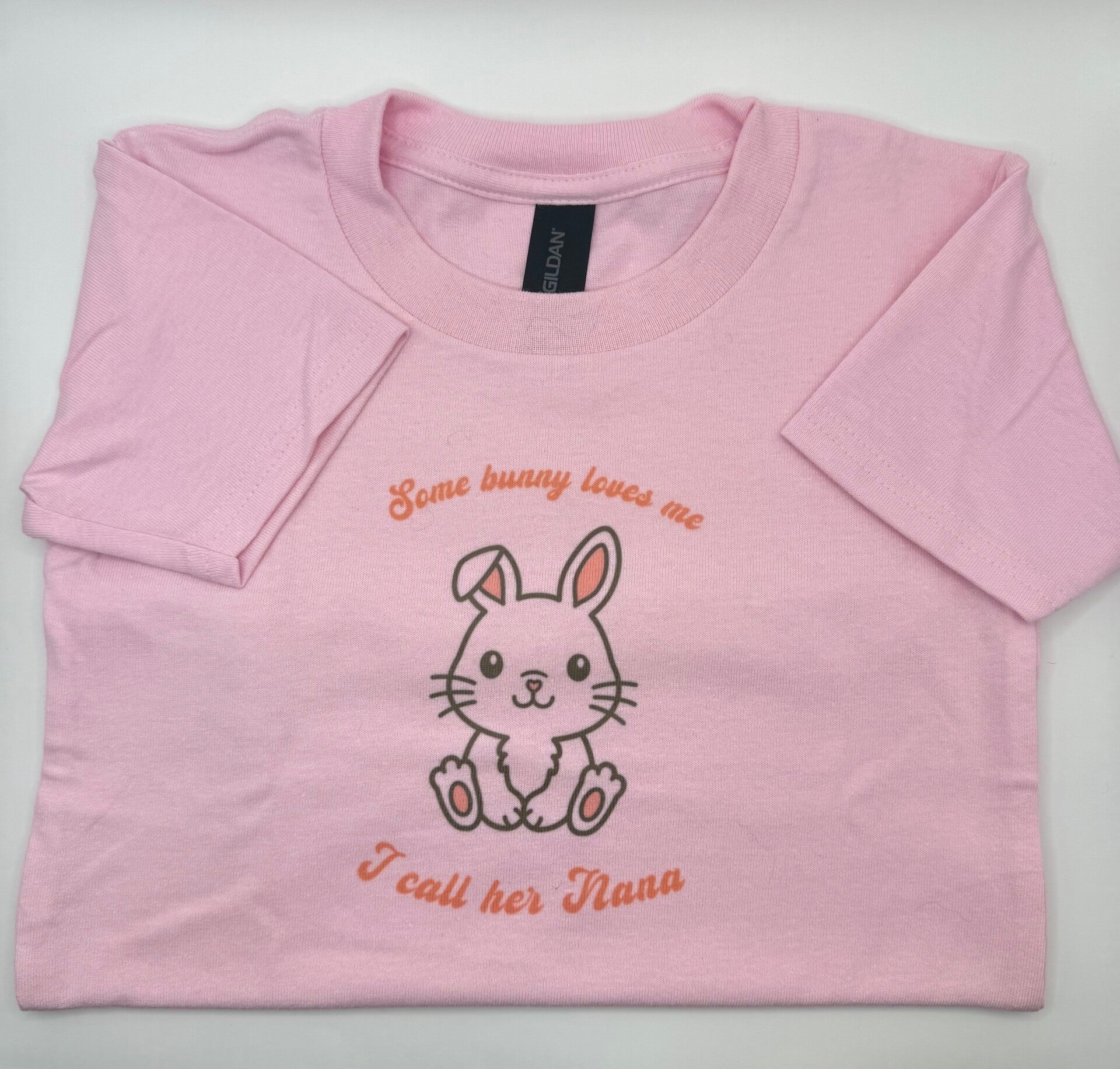 T-Shirt - "Some bunny loves me" (Nana)