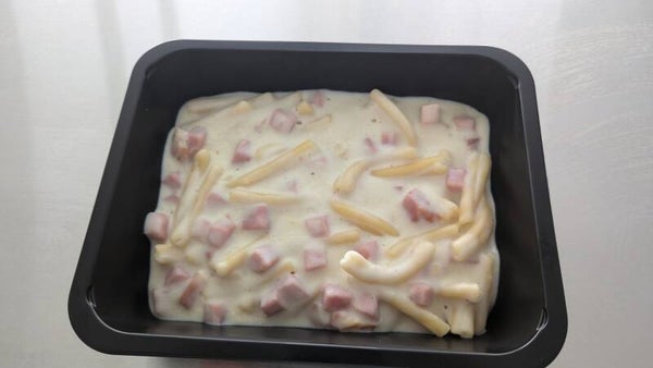 Macaroni met kaas en hesp