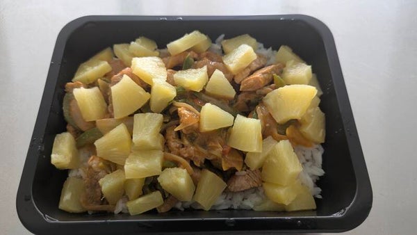 Varkensgyros met ananas en rijst