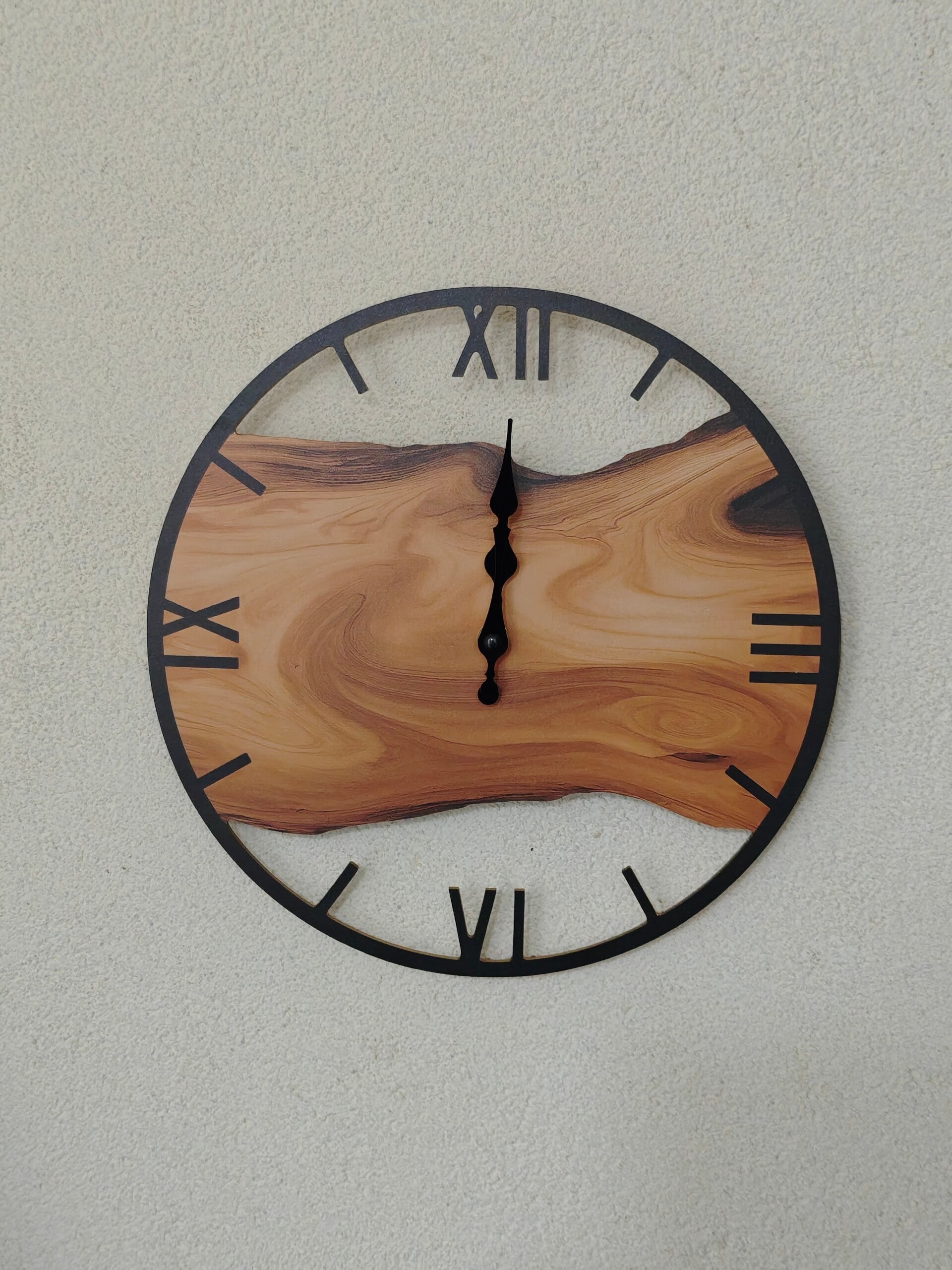 Wanduhr Holzoptik