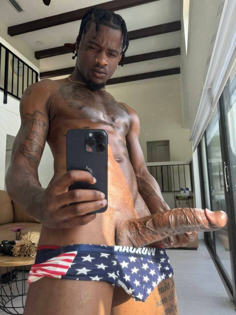 Damian Dayski one of the top best Black male pornstars in the adult industry posing at home in the mirror showing off his bbc for fans on twitter.