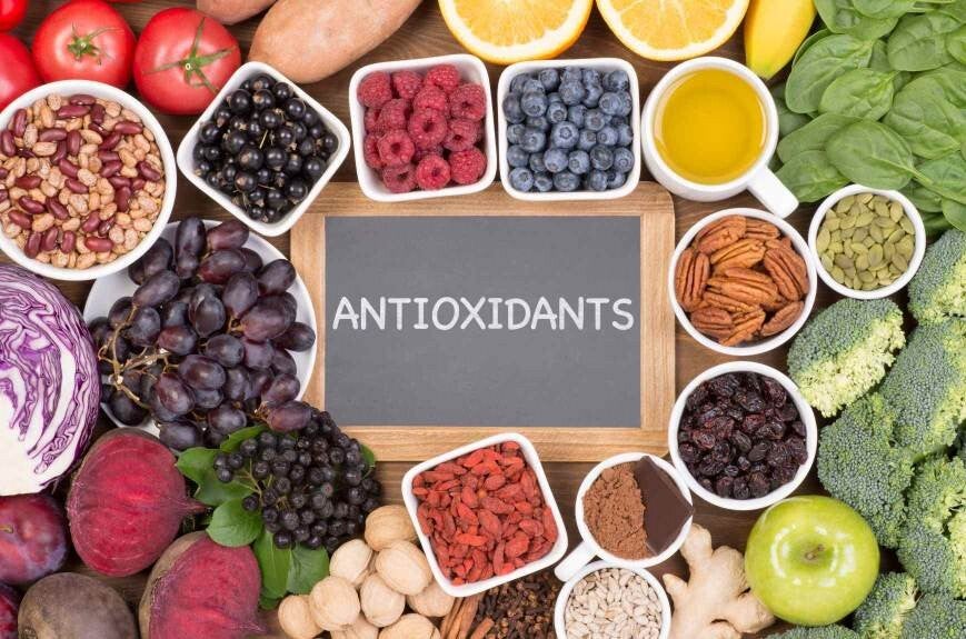 An arrangement of foods that are rich in antioxidants