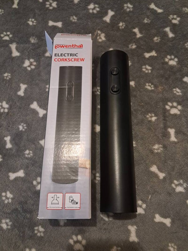 Elektryczny korkociąg do wina