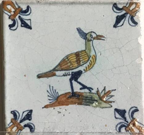 36tegelvogelkievitRotterdam17eeeuw33tm4050crop4.jpg