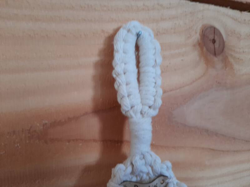 Model May, € 25,- kleur: Almond / Lus: A