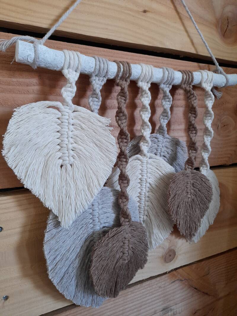 Model Jess € 30,- / 44 x 40 cm