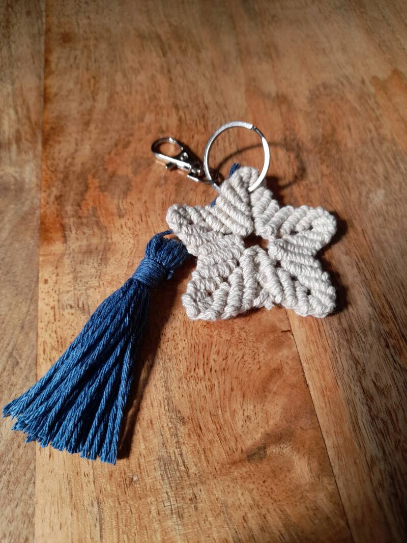 Model Star € 8,- / 10 cm / kleur: Cremé en Ash