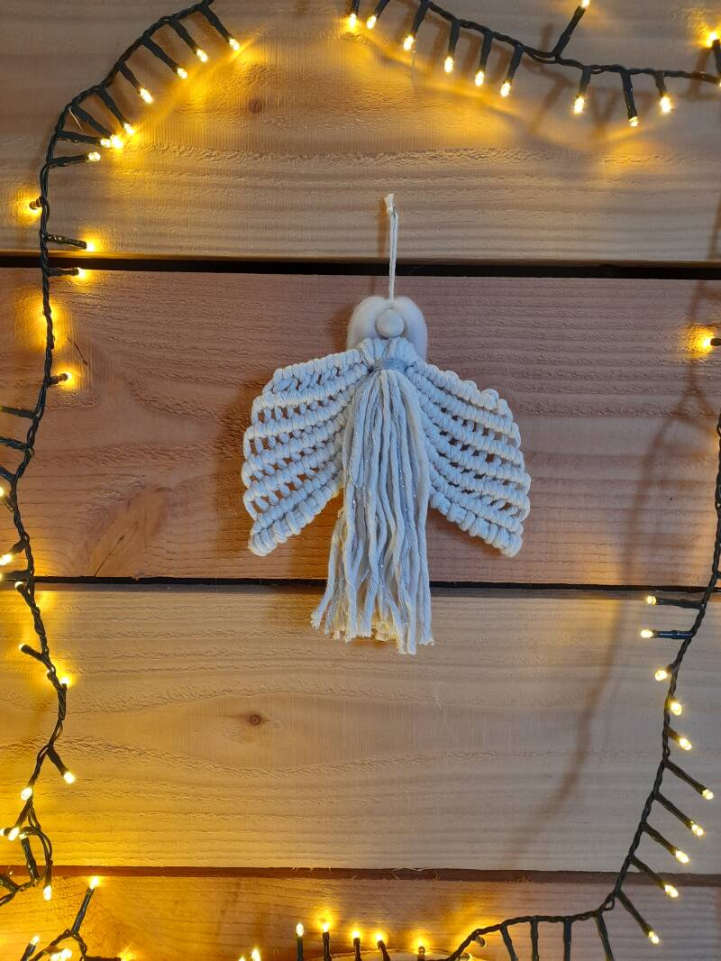 Model Merry € 15,95 / met zilveren of gouden details / 27 x 20 cm