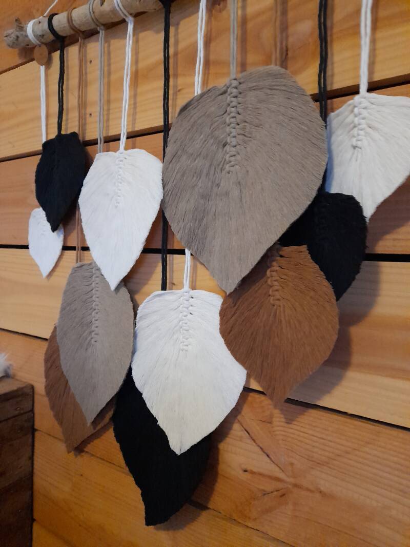 Model Joes € 90,- / kleur: zwart, bruin, taupe en crème 