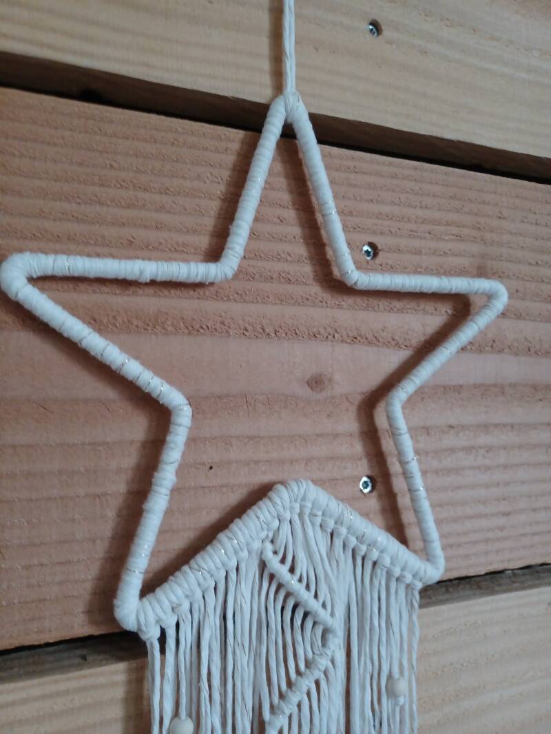 Model Jase € 20,-, kleur: wit goud, in verschillende kleurcombinaties te maken. 