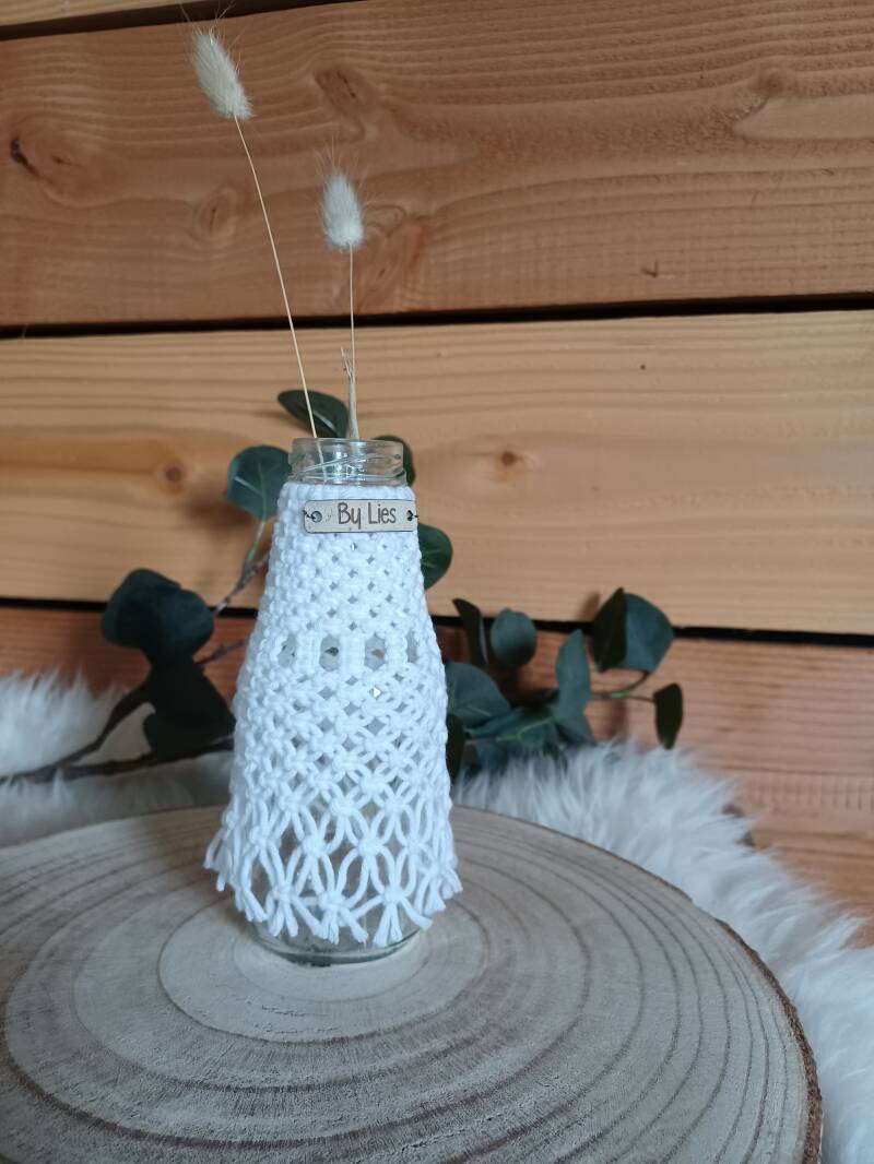 Model Dane € 7,- / 16x9 cm wit