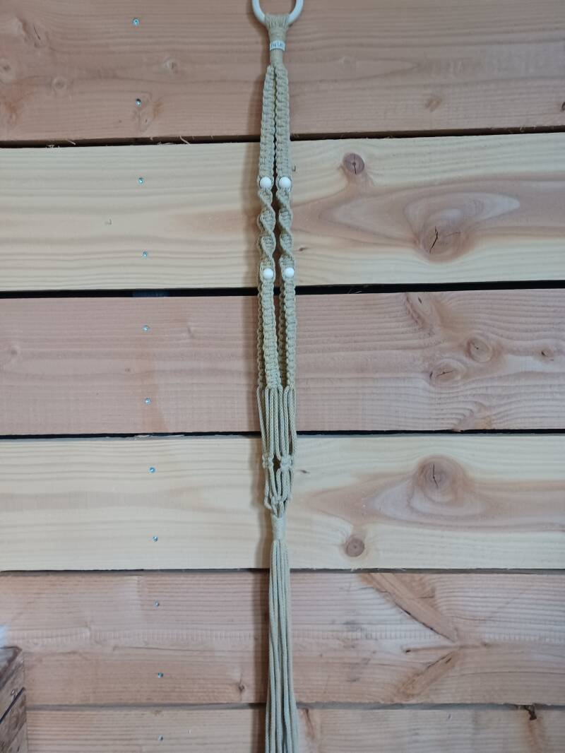 Model Omer 5mm € 15,- / +/- 120  lang, pot 12 tot 25 past erin