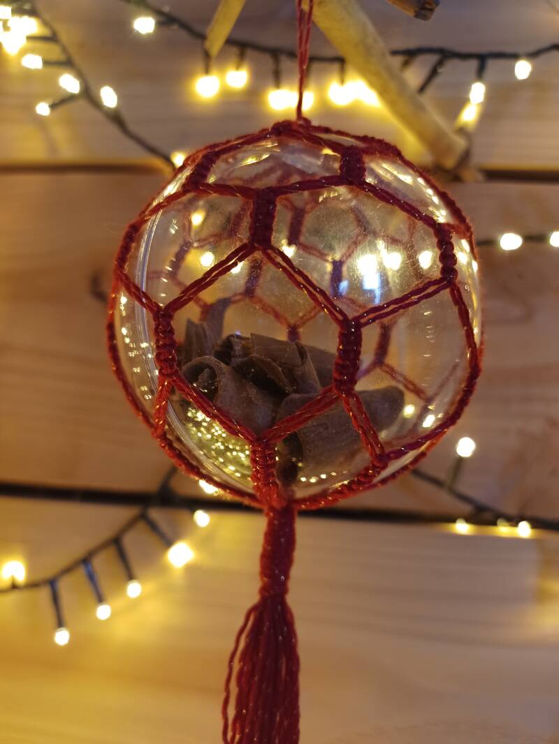 Model Red Nose: € 5,50 / kleur, Red gold / Te vullen met: pampas, nepsneeuw, kaneelstok of lagurus. (Foto 2/2)