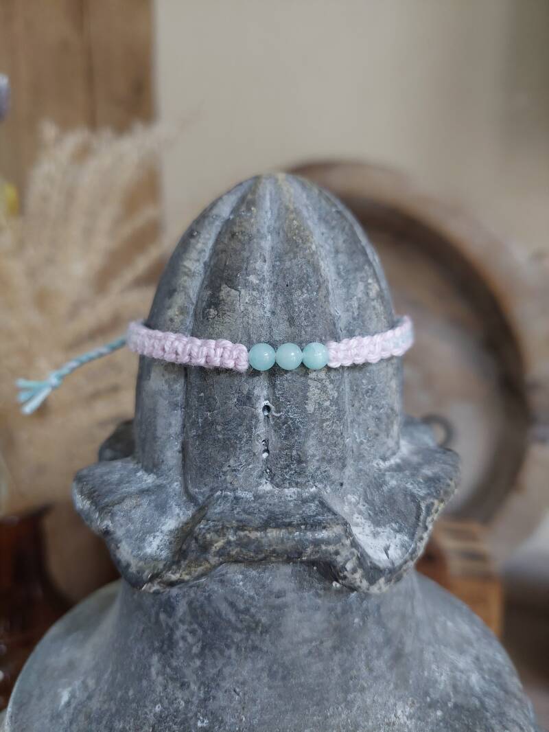 Model 108 € 10,- / roze + turquoise / natuursteen: 3x Aquamarijn 