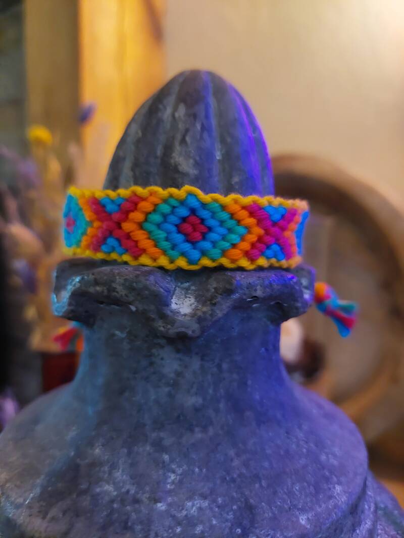 Model 125 € 10,- / kleurrijk