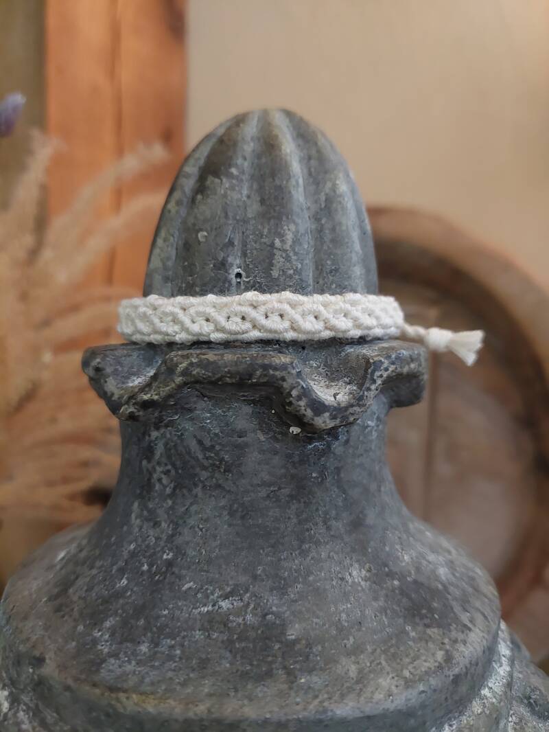 Model 130 € 6,- / wit