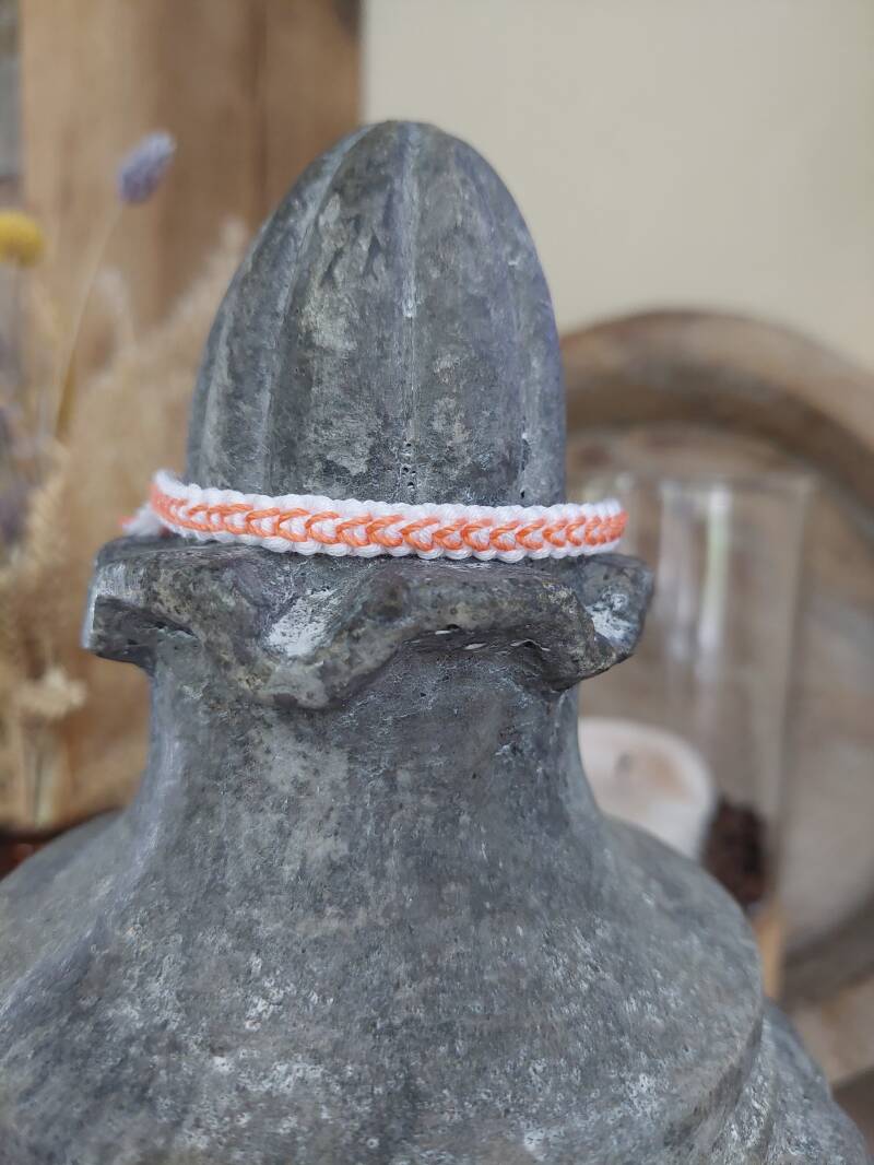 Model 131 € 5,- / wit + oranje