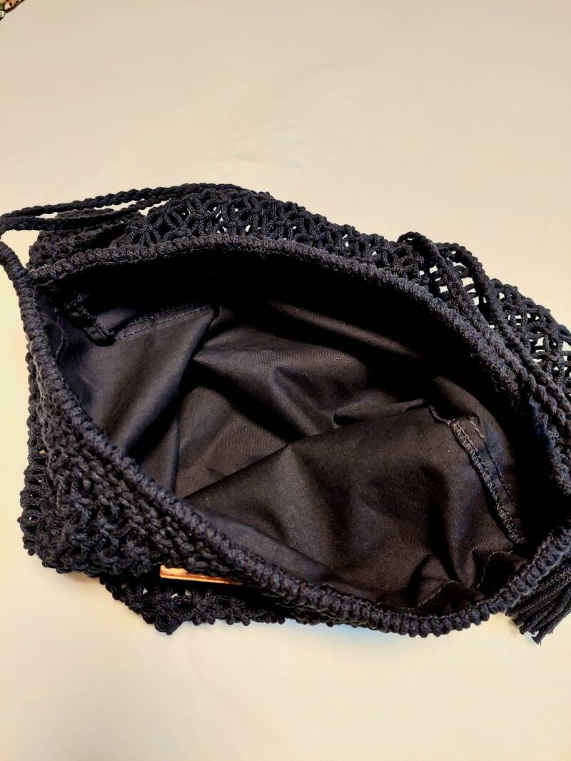 Model Nikki € 40,- met binnentas vast erin gemaakt. 