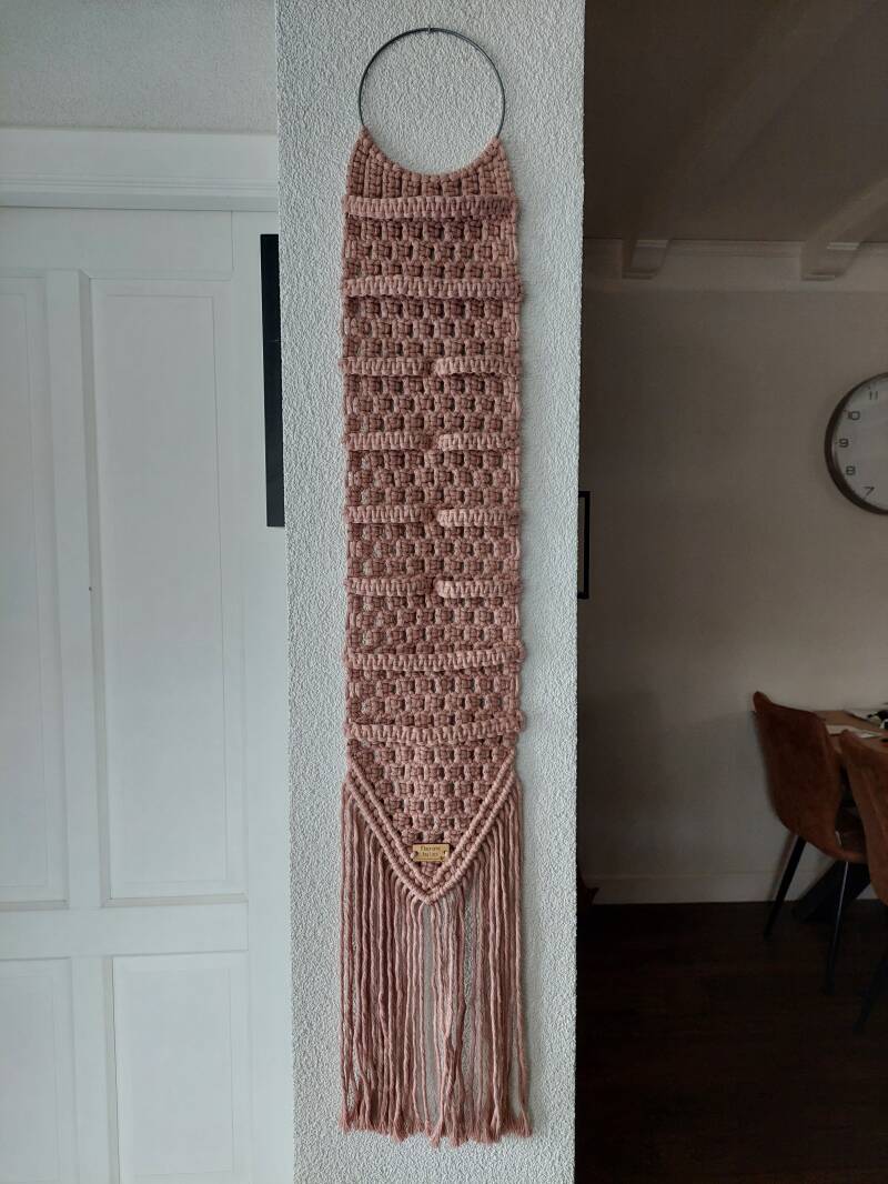 Model Tayra € 25,- / 22 cm breed en 75 cm lang