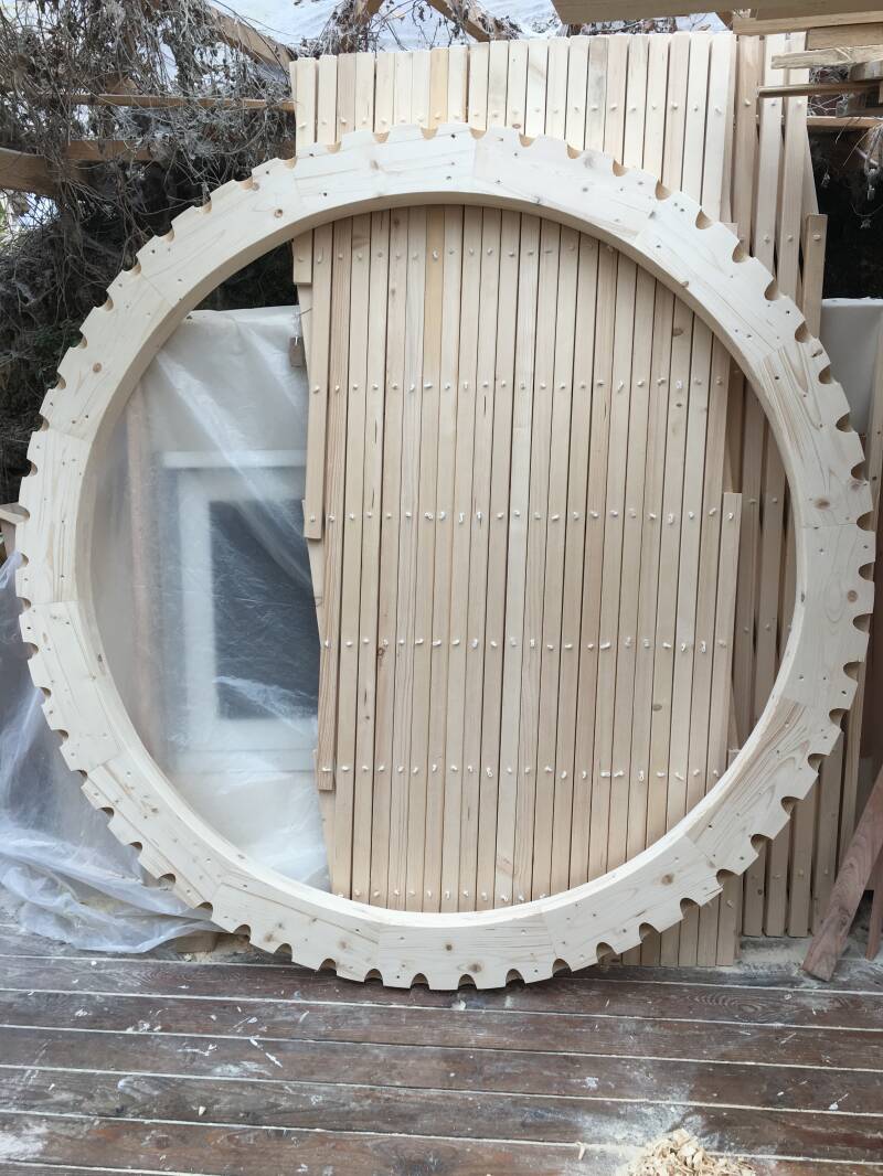 Jurtenwerkstatt - das Jurtenrad mit Bohrungen