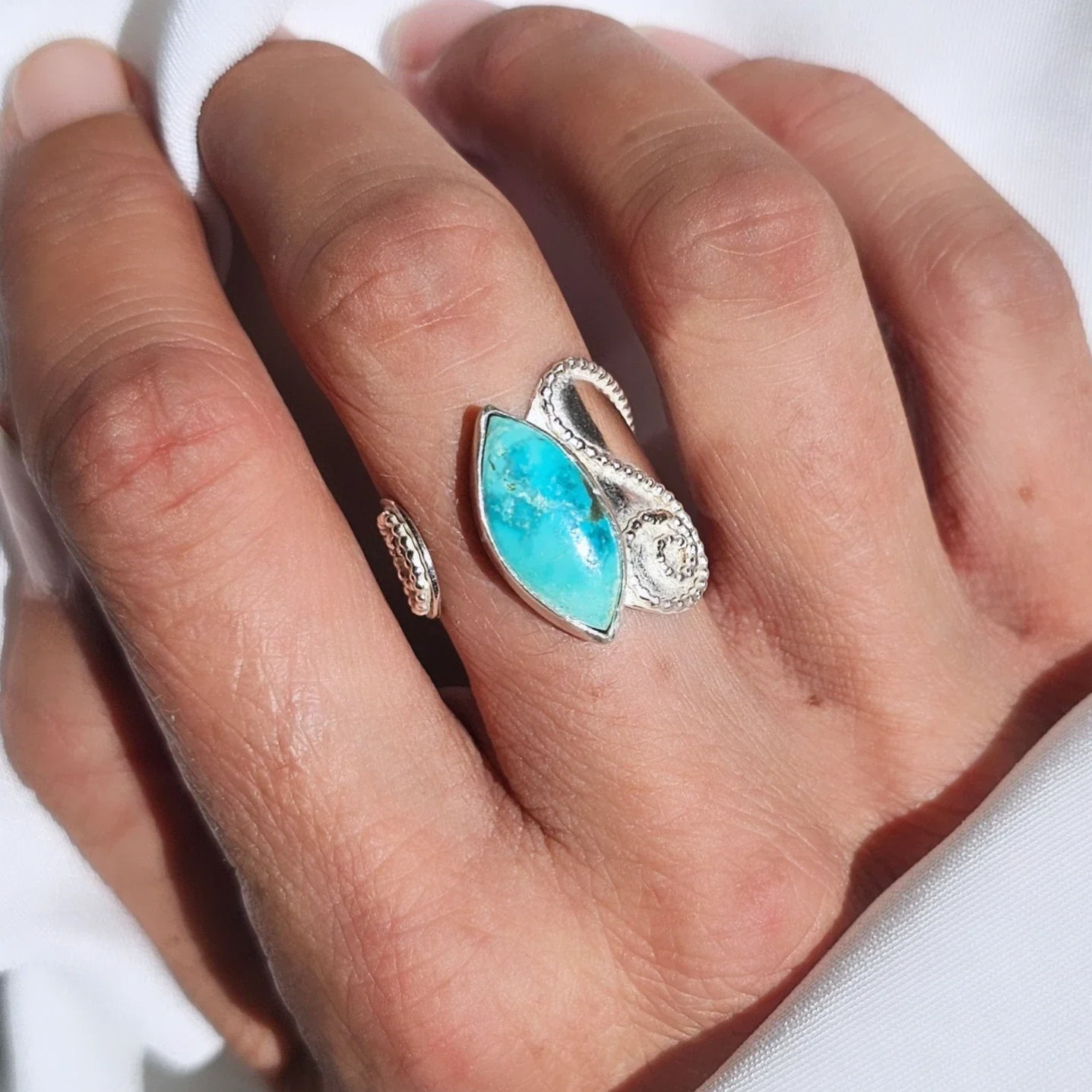 Turquoise (54 EU / 7 USA) adjustable +/- 1 size