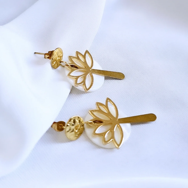 Mother of pearl and Lotus (Small)