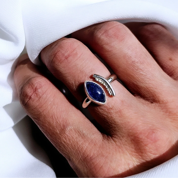 Tanzanite (54.5 EU / 7 USA)