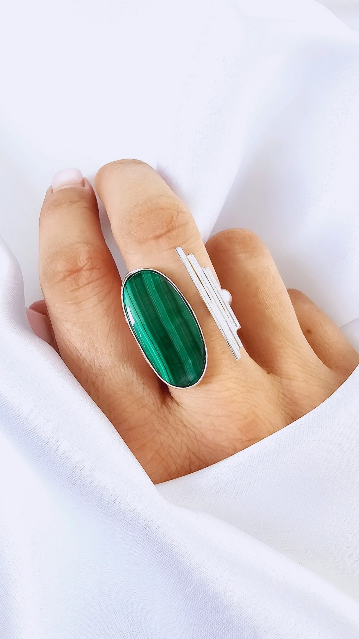 Malachite - (57 EU / 8 USA)