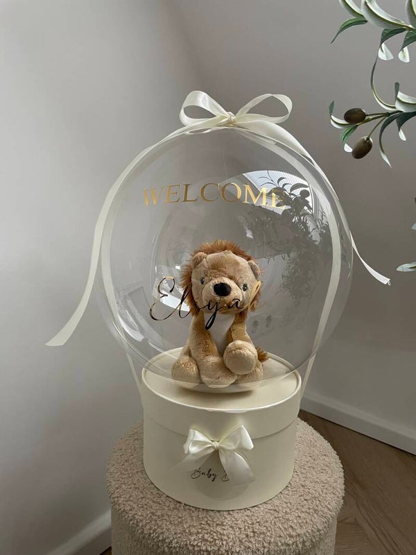 Kuscheltier „Löwe“ mit Geschenkbox