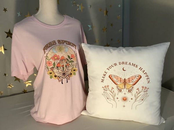 Tee-shirt printed with “Free Spirit”