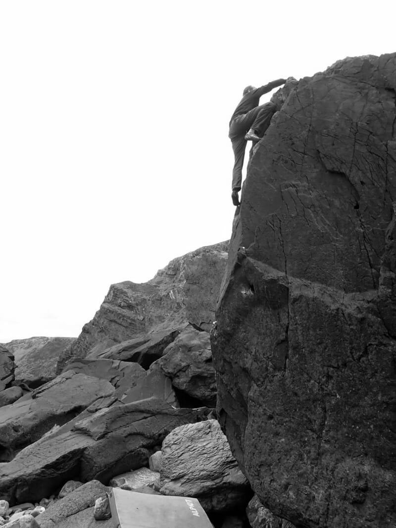 bouldering, North devon, hartland bouldering, culm coast bouldering, low water, beach bouldering, devon bouldering, exmoor bouldering,