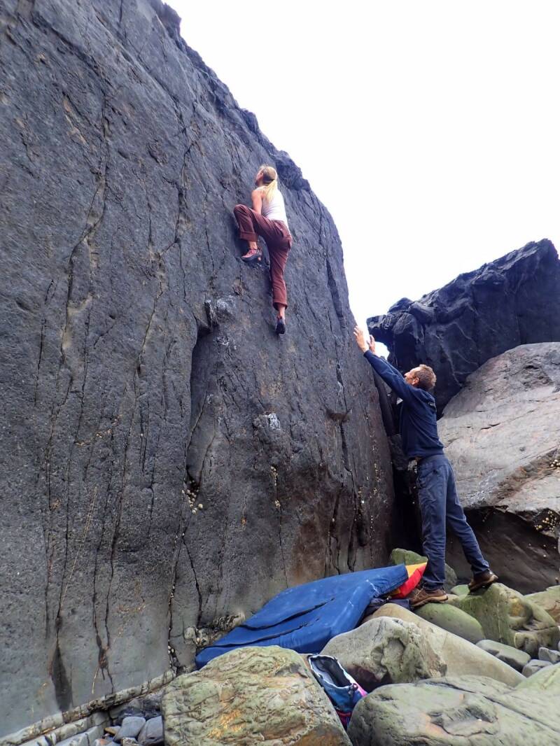bouldering, North devon, hartland bouldering, culm coast bouldering, low water, beach bouldering, devon bouldering, exmoor bouldering,