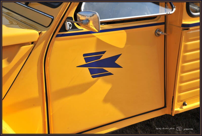 luc_5559_01-standard-4mqkb7.jpg