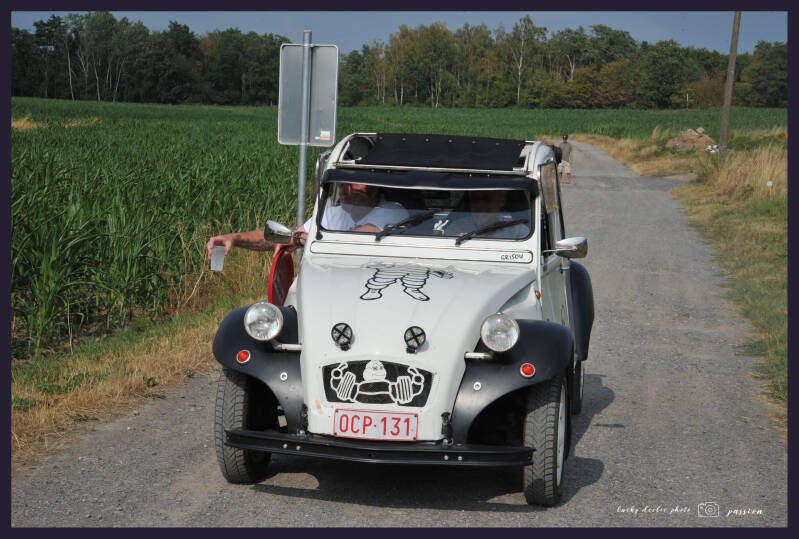 luc_5727_01-standard-ouo9kw.jpg