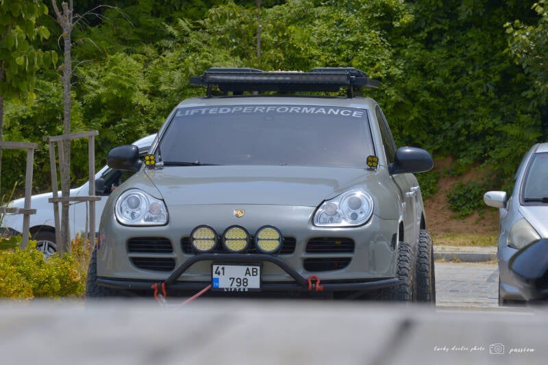 luc_5897_01-standard.jpg