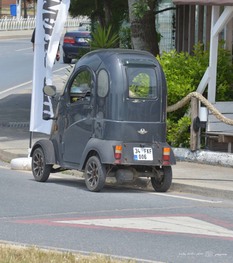 luc_5903_01-standard.jpg