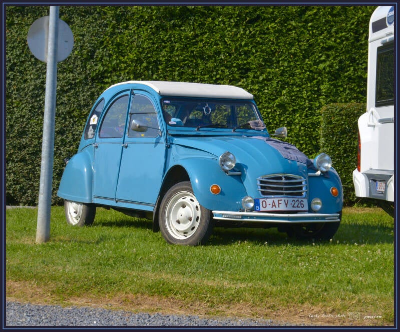 luc_6150_01-standard.jpg