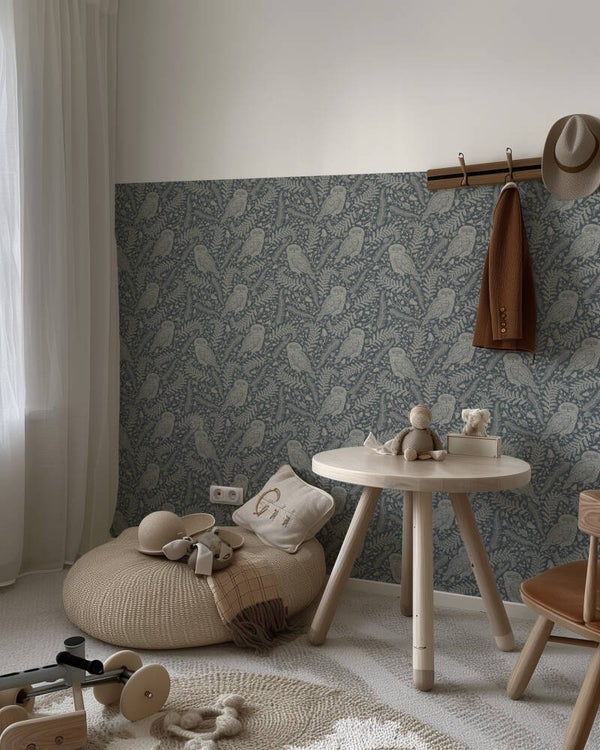 Patroonbehang Lambrisering – Whispering woods | blauw