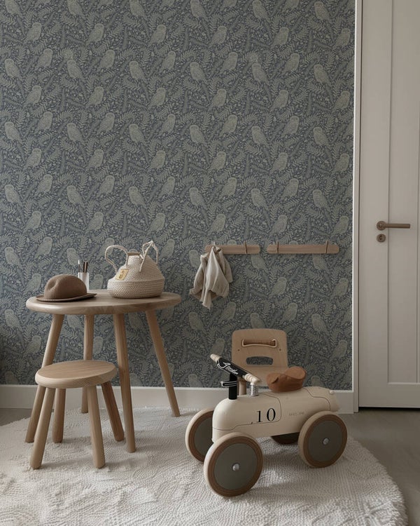 Behang Whispering woods | blauw